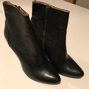 Short Boots 5.5